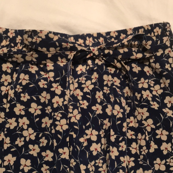Navy and Tan Flowered Skort - Picture 2 of 5